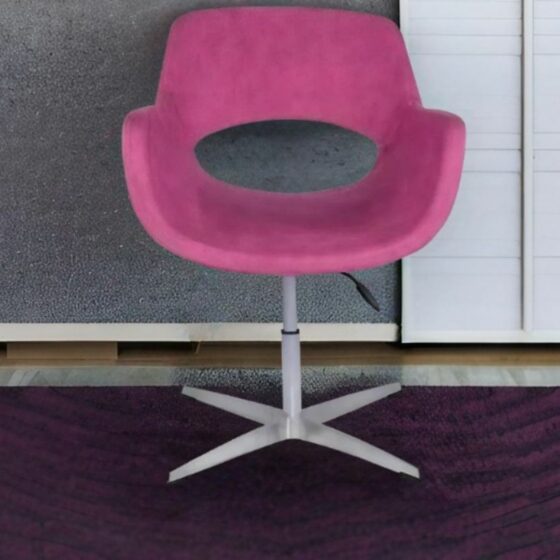 New_Lounge_Chair_L-113_in_home