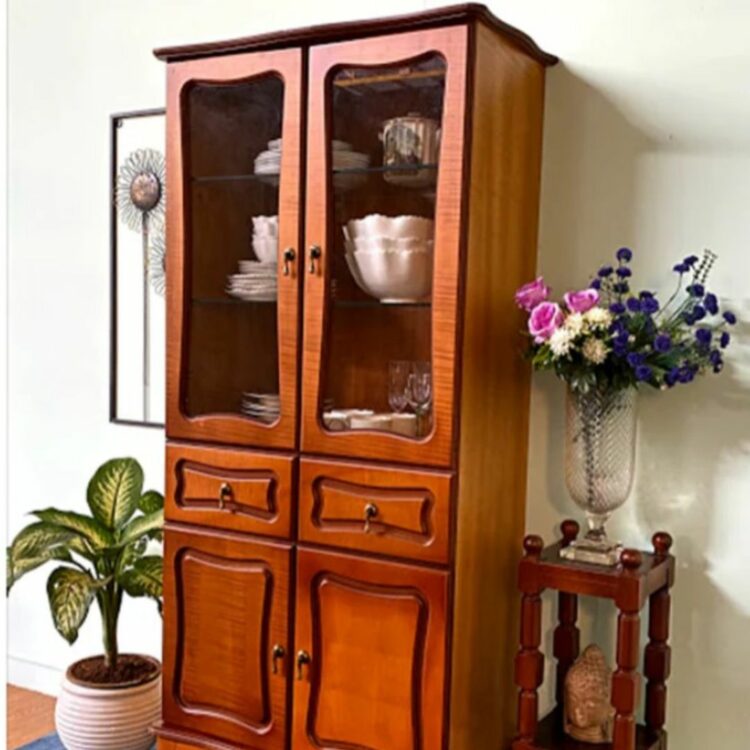 Two_Door_Solid_wood_crockery_unit_with_glass_DG09_side