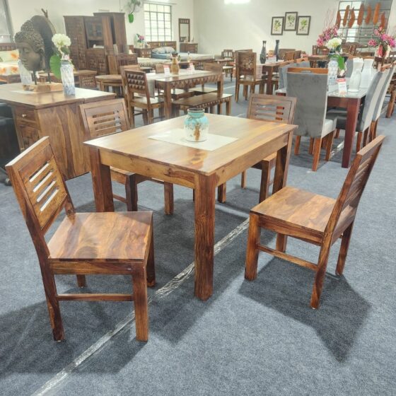Peter_Dining_Set_with_chairs