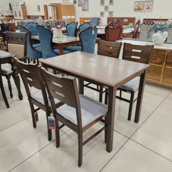 Alan_Dining_Table_table_view