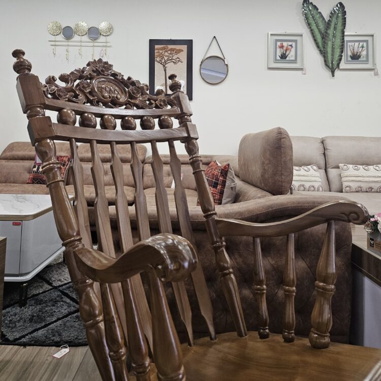 Karwang_Teak_Wood_Rocking_Chair_Top