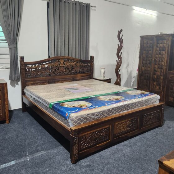 Sheesham_Wood_Hand_Carved_Design_Cot