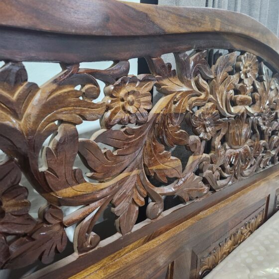 Sheesham_Wood_Hand_Carved_Design_Cot_Carving_close-up