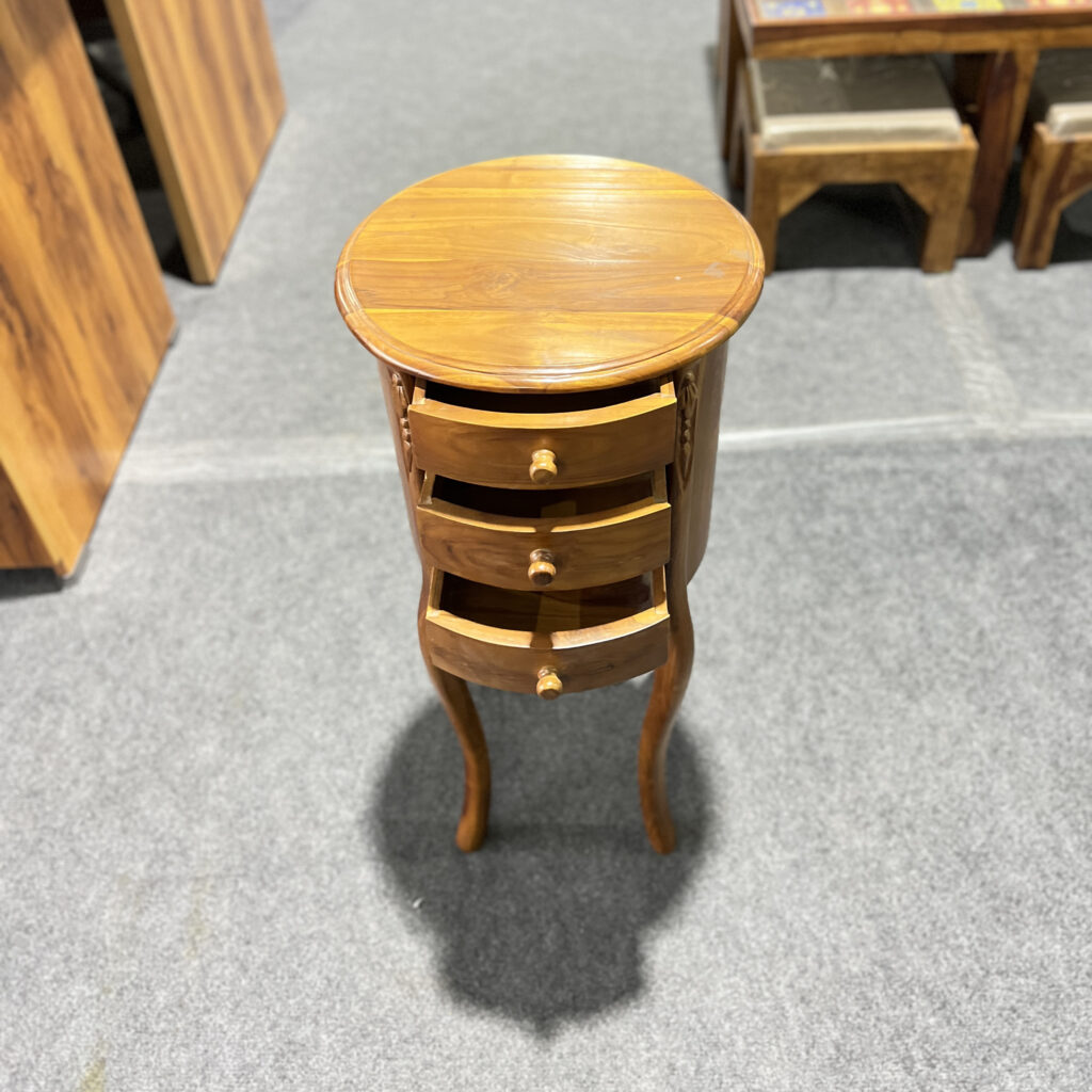 RST 6/10 Console Table